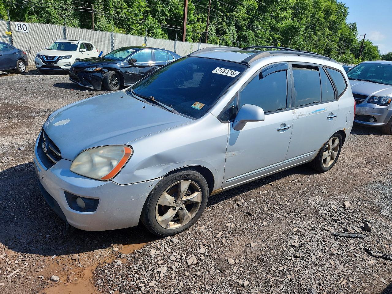 KNAFG526X87194038 · 2008 KIA RONDO