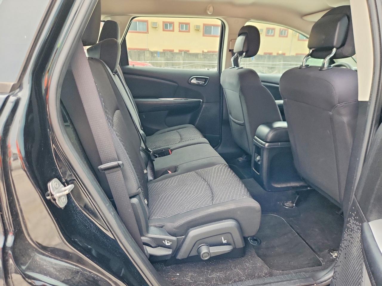 3C4PDCAB3FT511864 · 2015 DODGE JOURNEY · 10/12