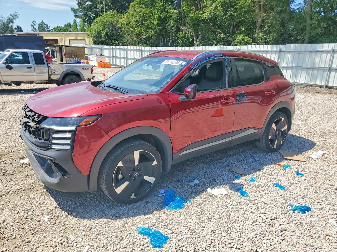 2025 NISSAN KICKS