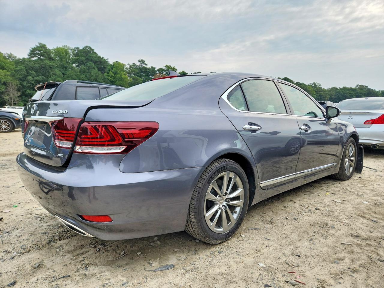 JTHCL5EF9F5025343 · 2015 LEXUS LS · 3/13