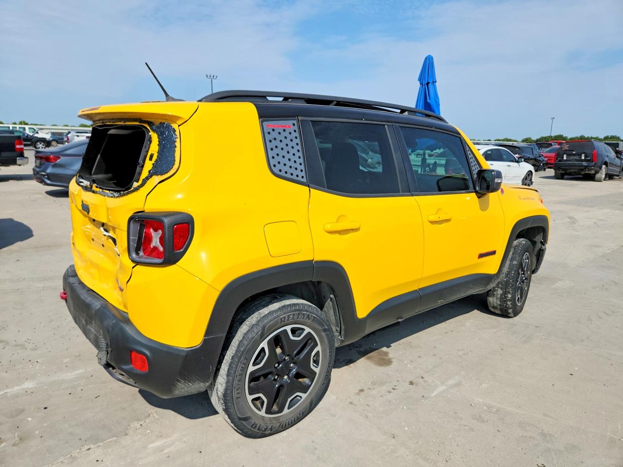 ZACCJBCT1GPE18535 · 2016 JEEP RENEGADE · 3/13