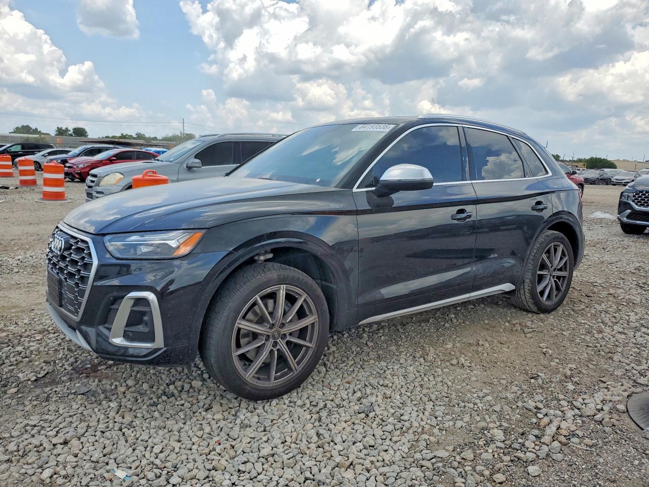 WA1B4AFY5N2137148 · 2022 AUDI SQ5