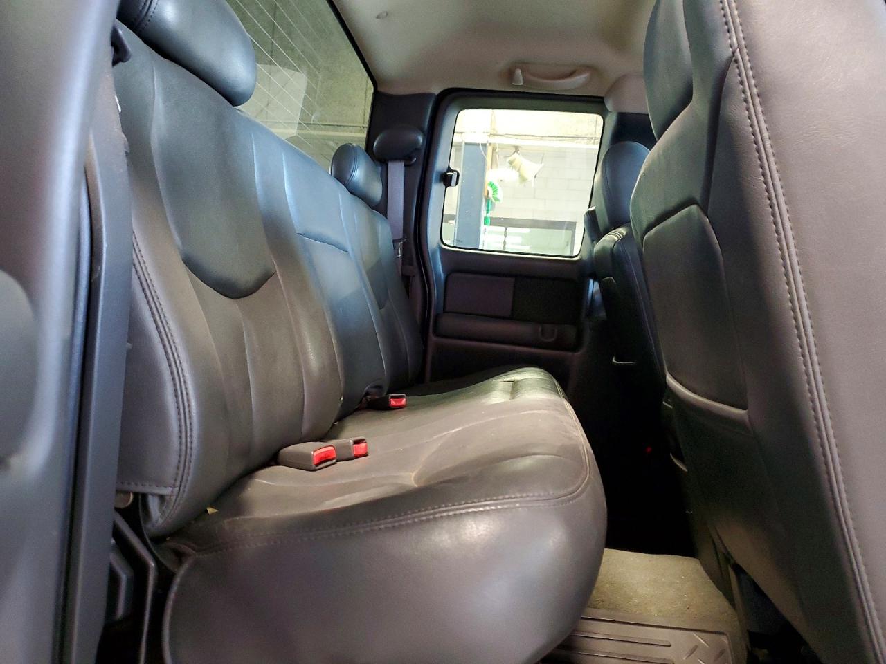 1GCEK19T03E132329 · 2003 CHEVROLET SILVERADO · 10/13