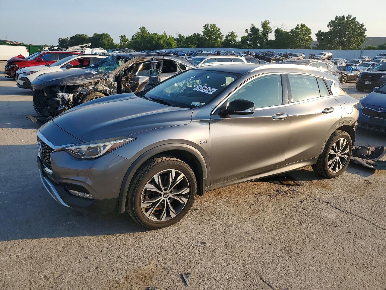 SJKCH5CR9HA027455 · 2017 INFINITI QX30