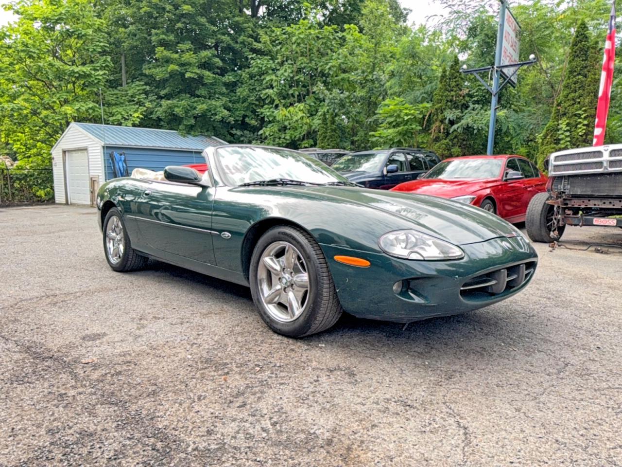 SAJGX2049XC038524 · 1999 JAGUAR XK8