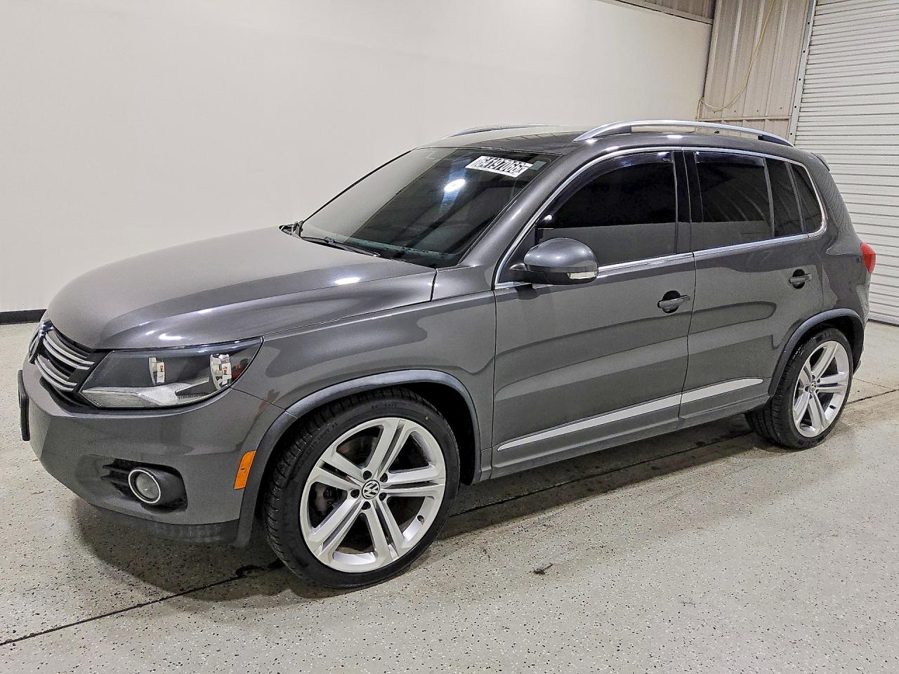 2016 VOLKSWAGEN TIGUAN