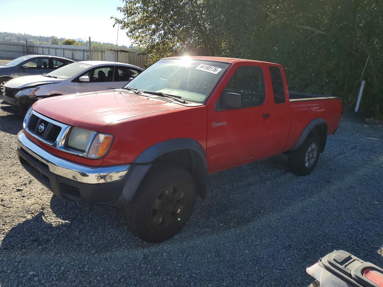 1N6ED26Y7YC331927 · 2000 NISSAN FRONTIER