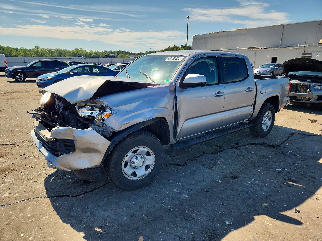 3TMCZ5AN7KM195685 · 2019 TOYOTA TACOMA