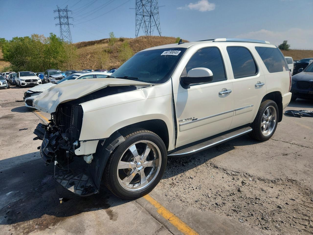 1GKS2EEF9BR349996 · 2011 GMC YUKON