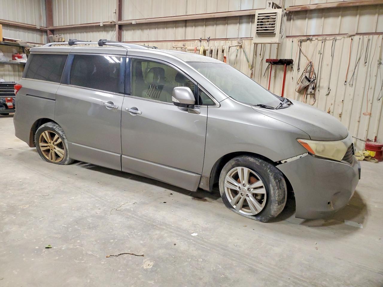 JN8AE2KP1D9062282 · 2013 NISSAN QUEST · 4/13