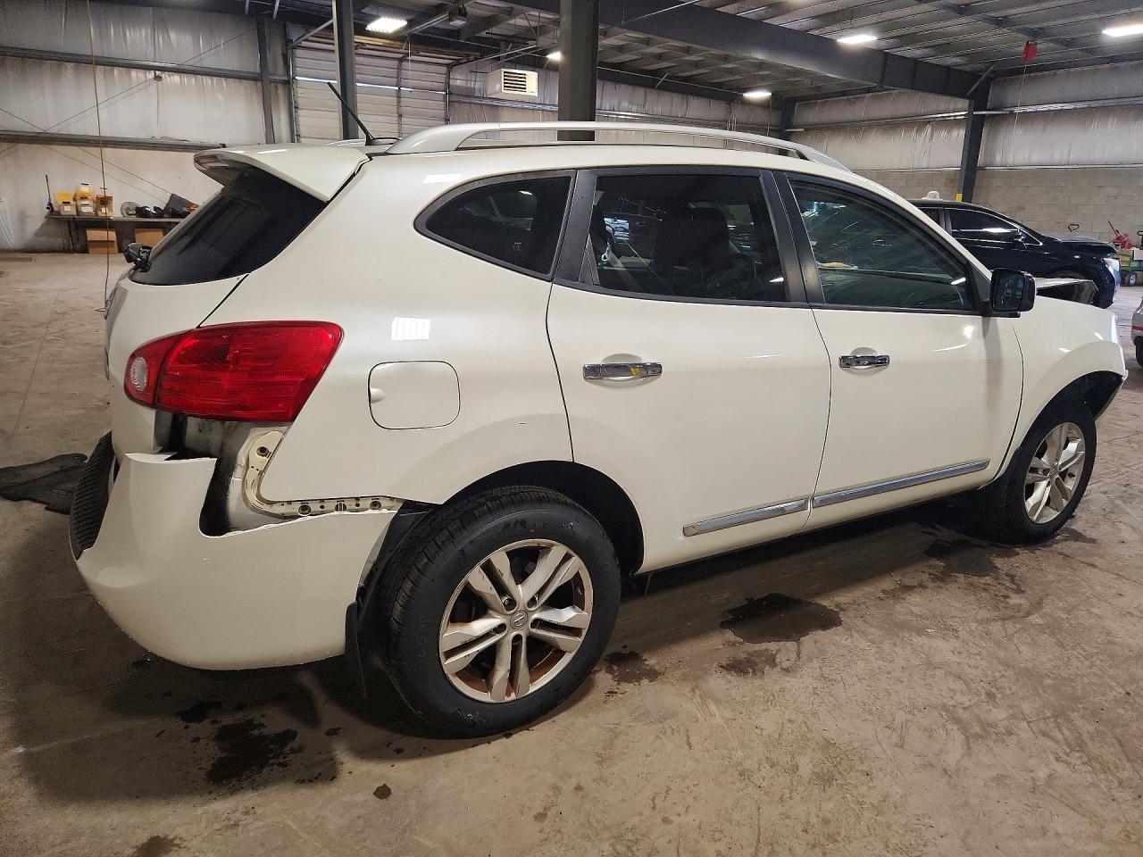 JN8AS5MV9FW757202 · 2015 NISSAN ROGUE SELECT · 3/12