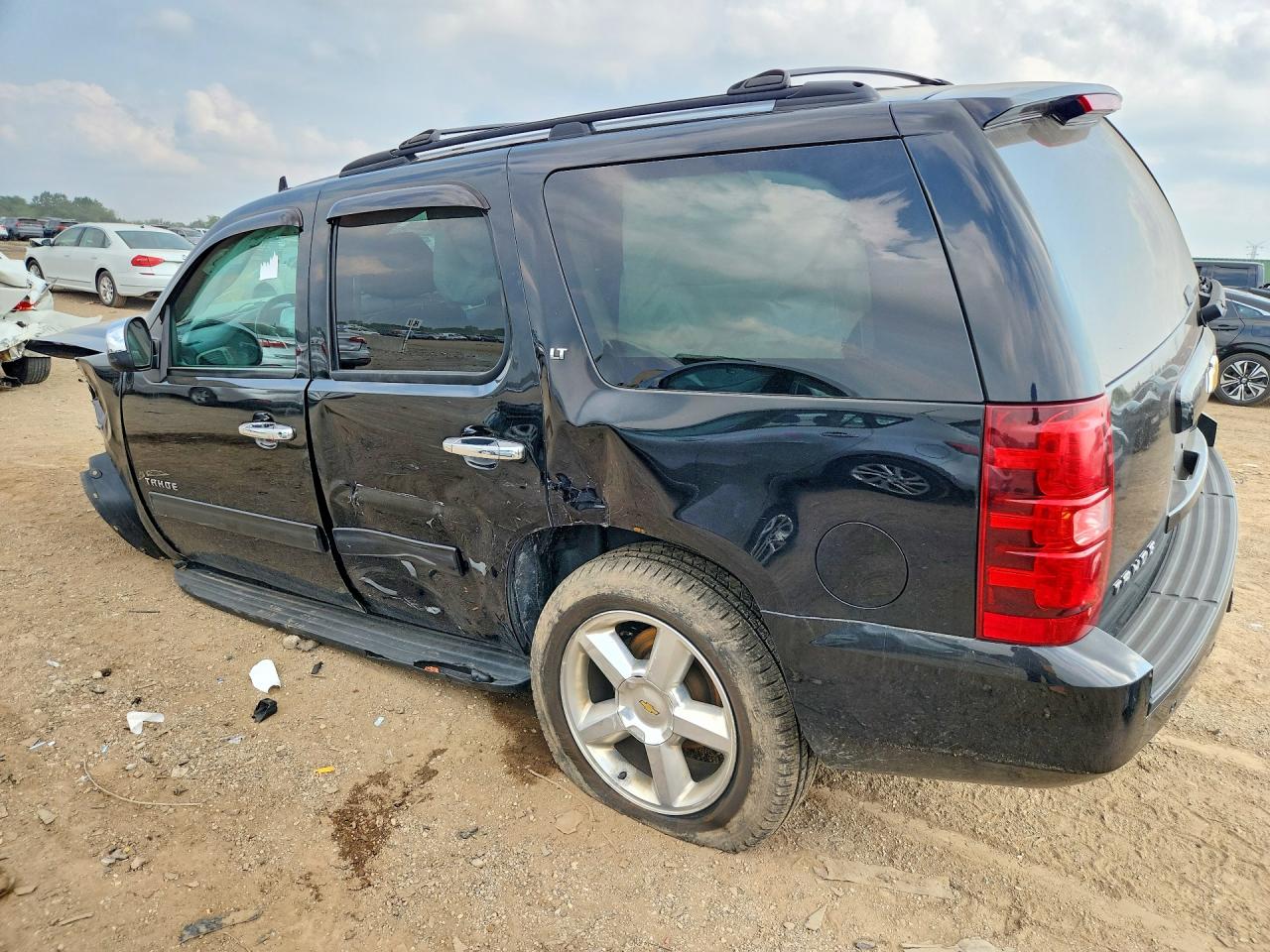 1GNSKBE09CR273145 · 2012 CHEVROLET TAHOE · 2/13