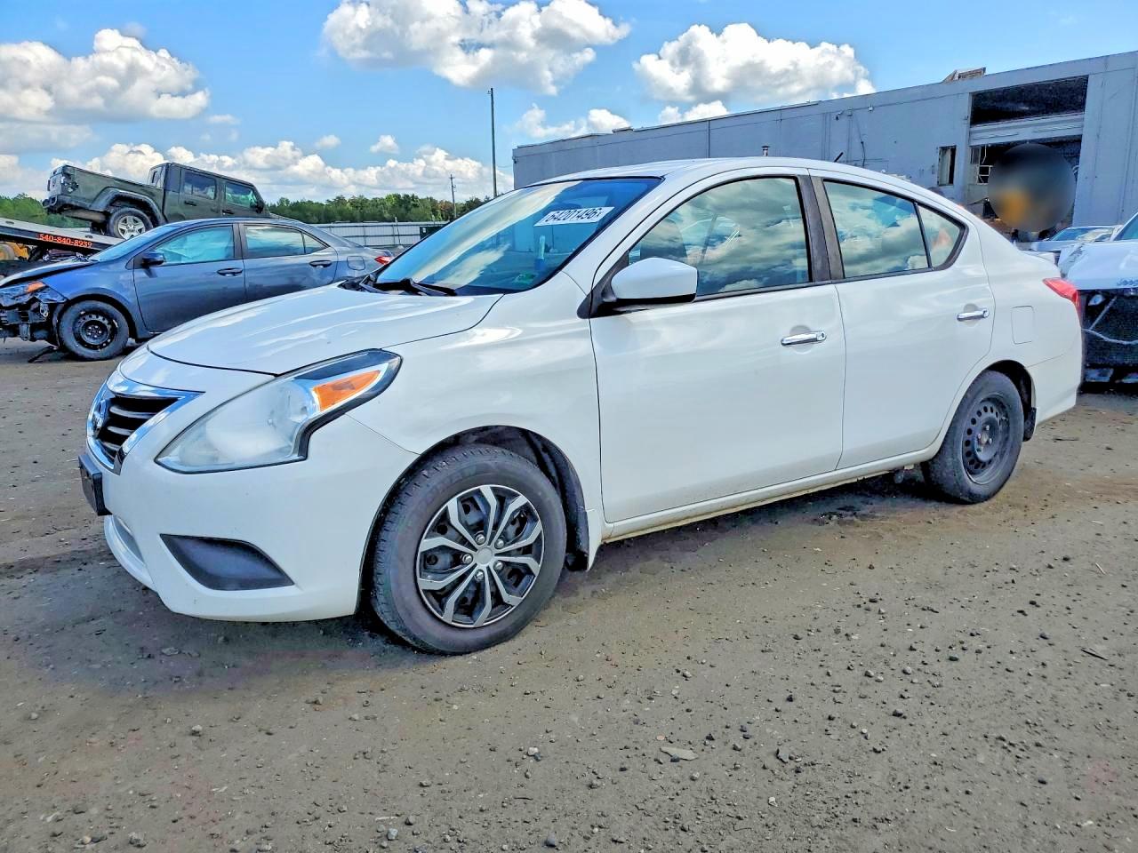 3N1CN7AP6GL915809 · 2016 NISSAN VERSA