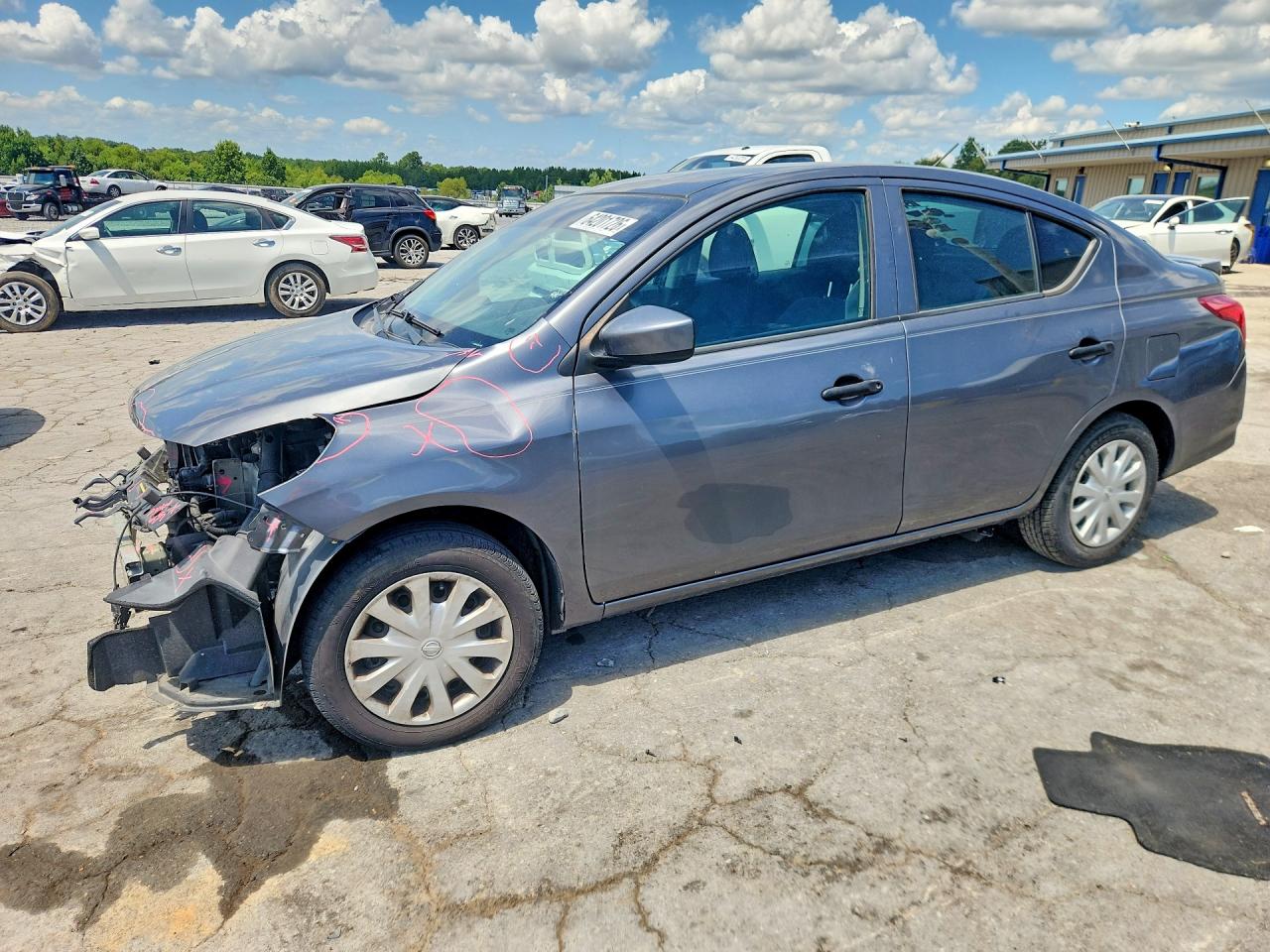 2019 NISSAN VERSA