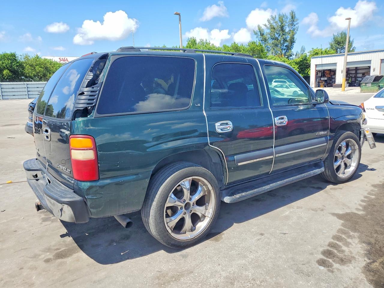 1GNEC13V63R125084 · 2003 CHEVROLET TAHOE · 3/12