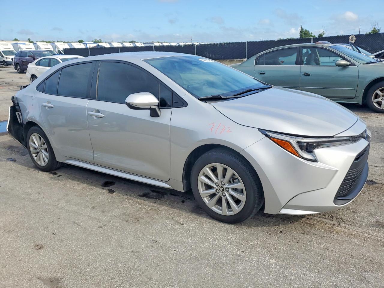 JTDBCMFE9SJ046319 · 2025 TOYOTA COROLLA HYBRID · 4/12
