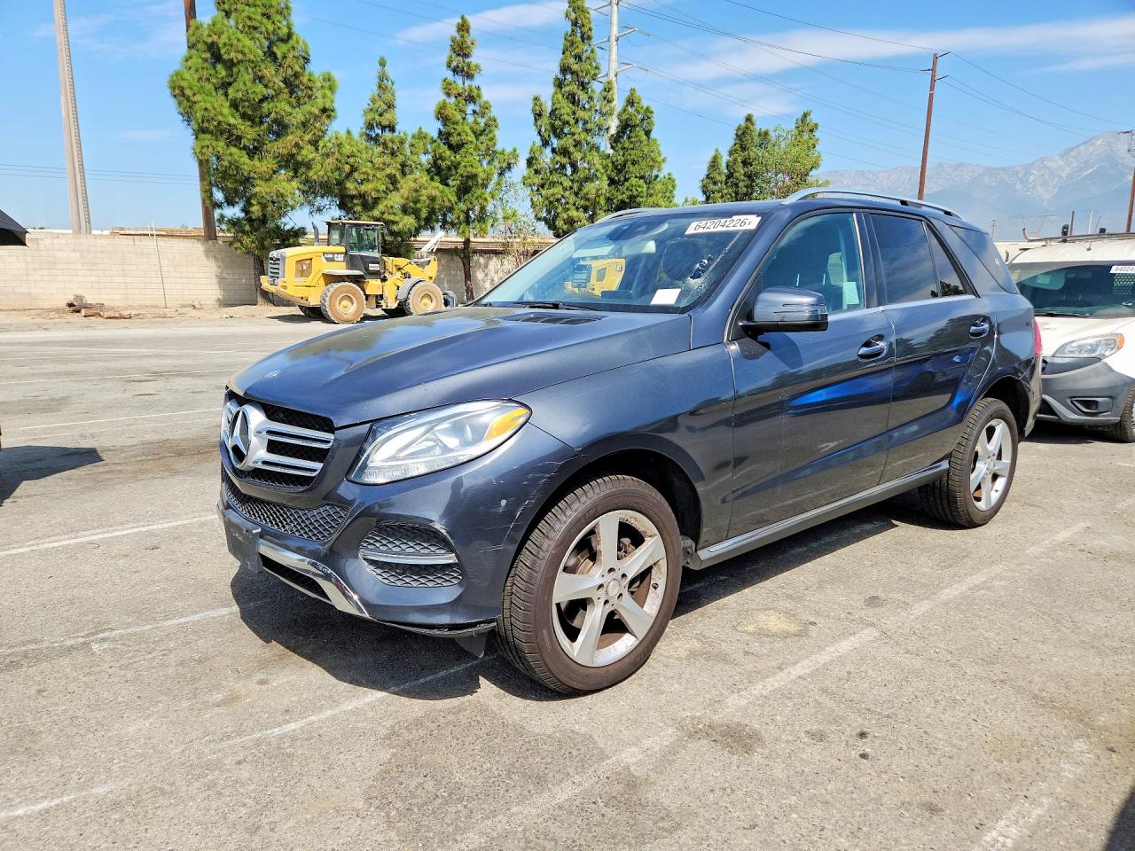 4JGDA5JB2GA689230 · 2016 MERCEDES-BENZ GLE