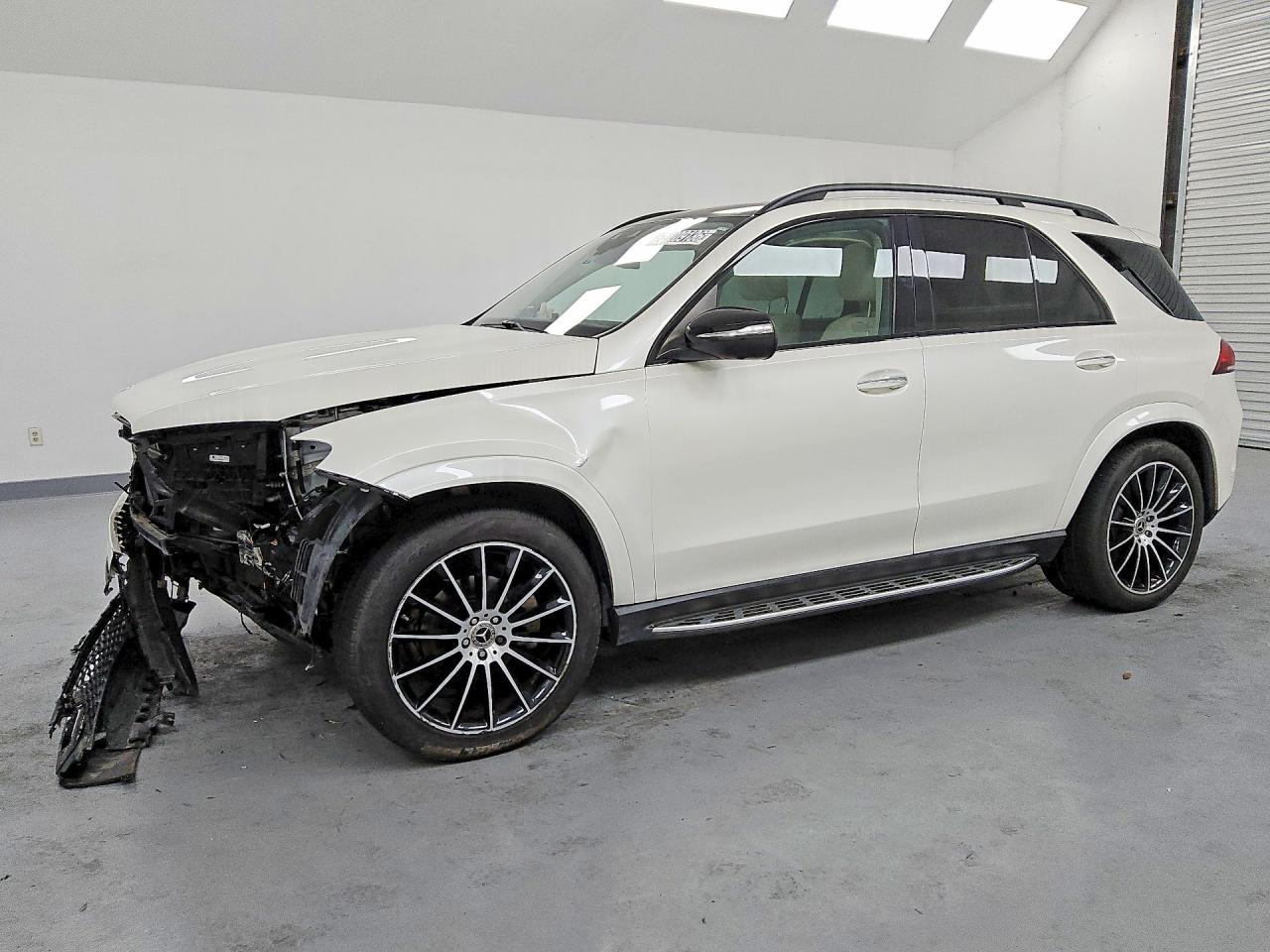 4JGFB4JB8NA608082 · 2022 MERCEDES-BENZ GLE