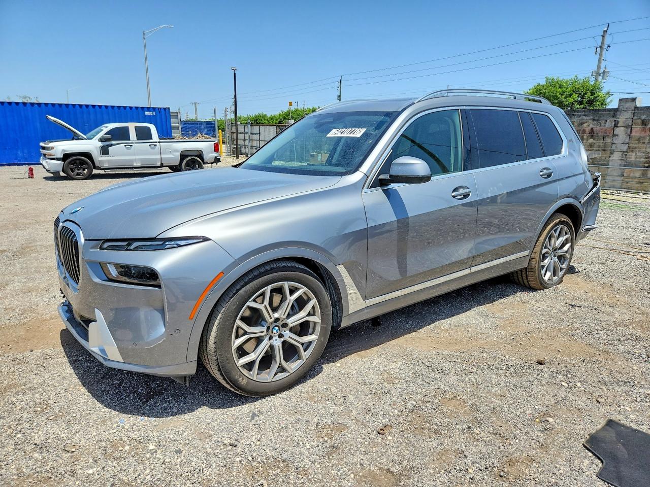 2025 BMW X7