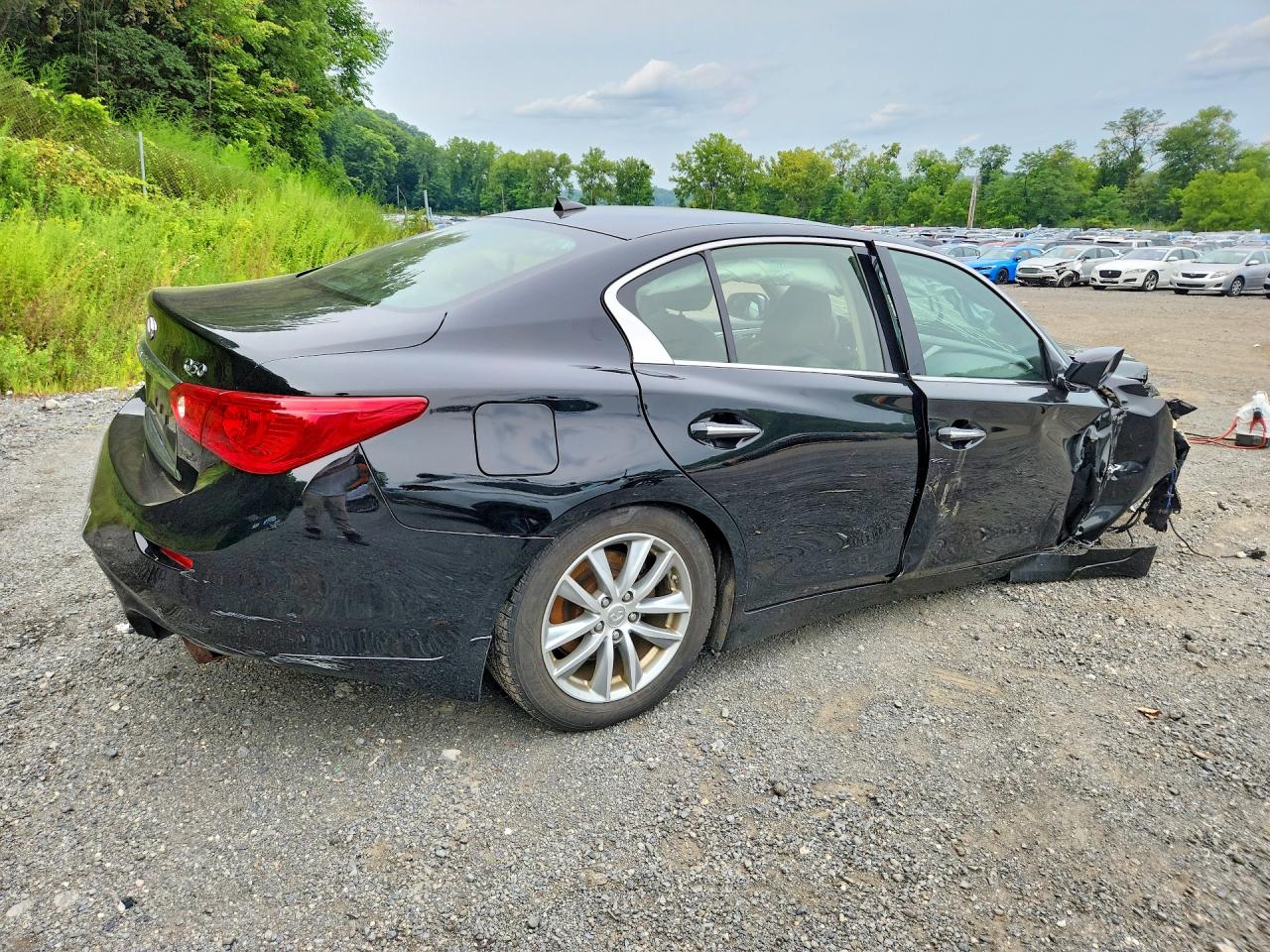 JN1BV7AR6FM390140 · 2015 INFINITI Q50 · 3/12