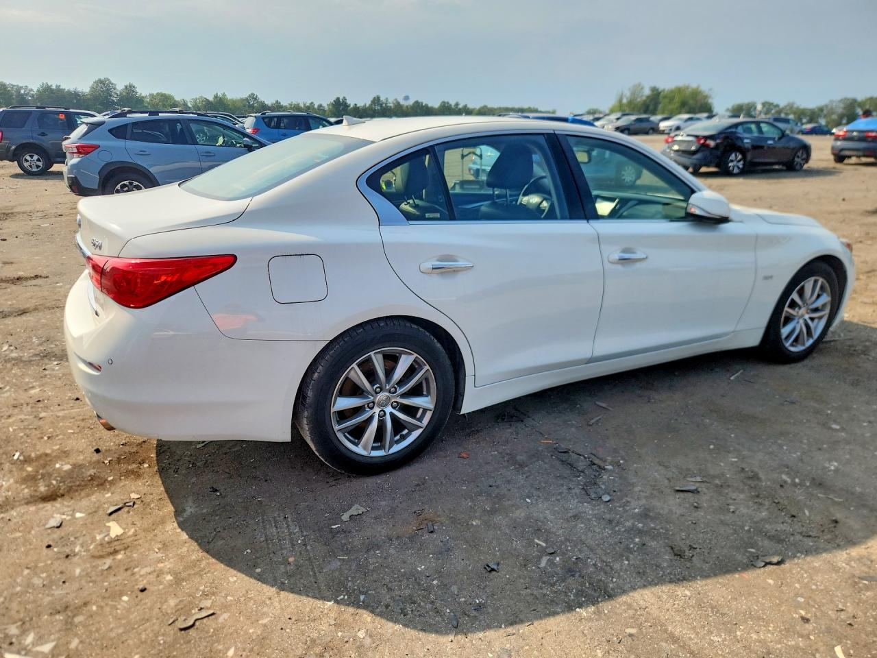 JN1EV7AR5HM835323 · 2017 INFINITI Q50 · 3/12