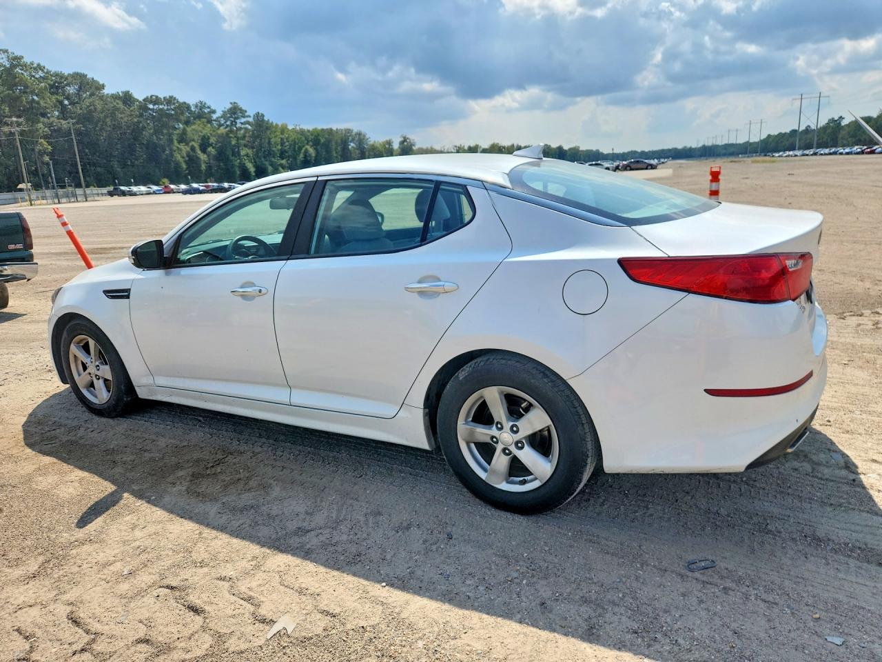 KNAGM4A75F5594194 · 2015 KIA OPTIMA · 2/12