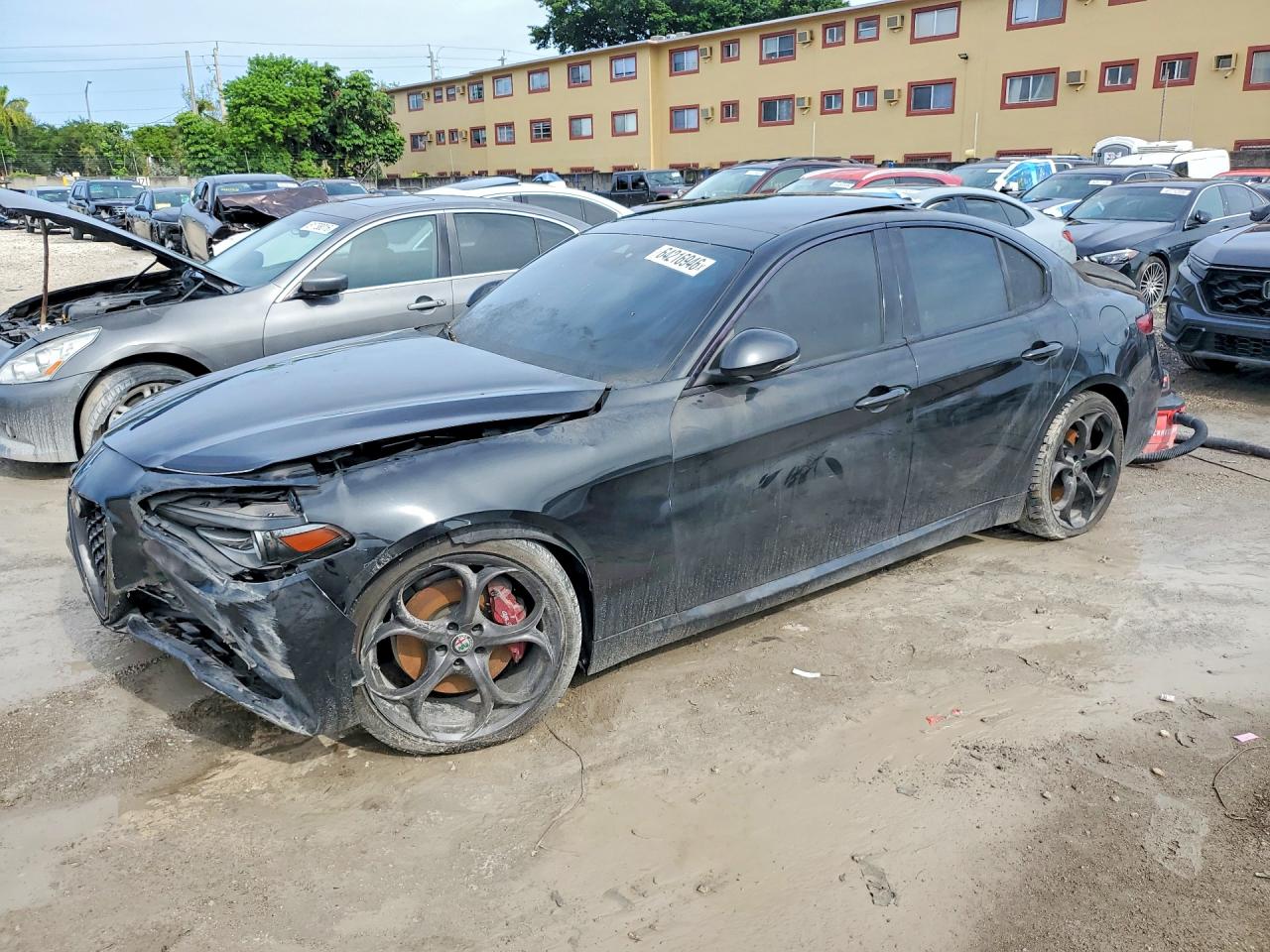 ZARFAECN2H7559683 · 2017 ALFA ROMEO GIULIA
