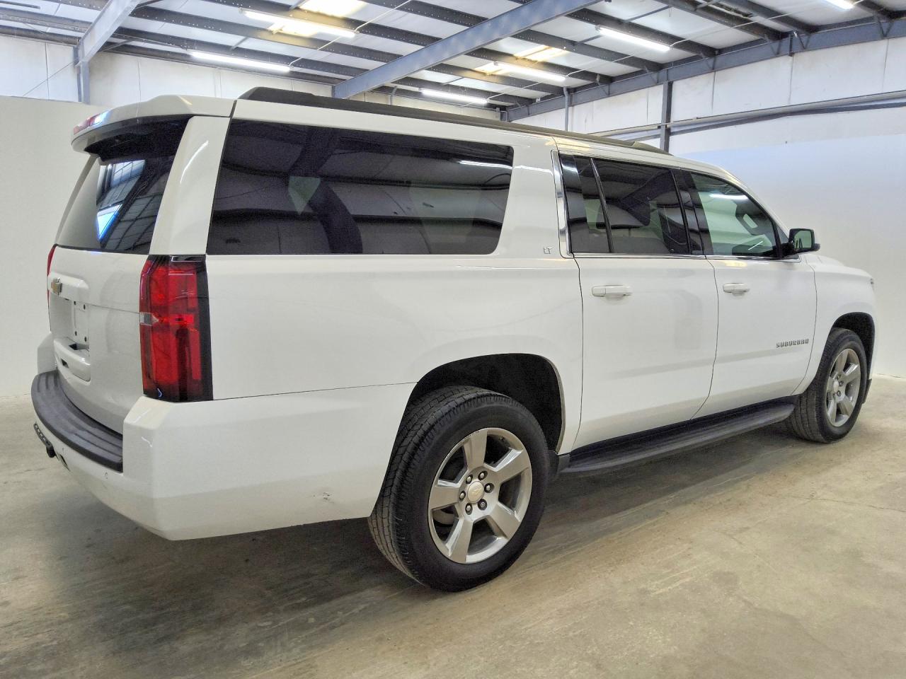 1GNSCHKC3LR276105 · 2020 CHEVROLET SUBURBAN · 3/13