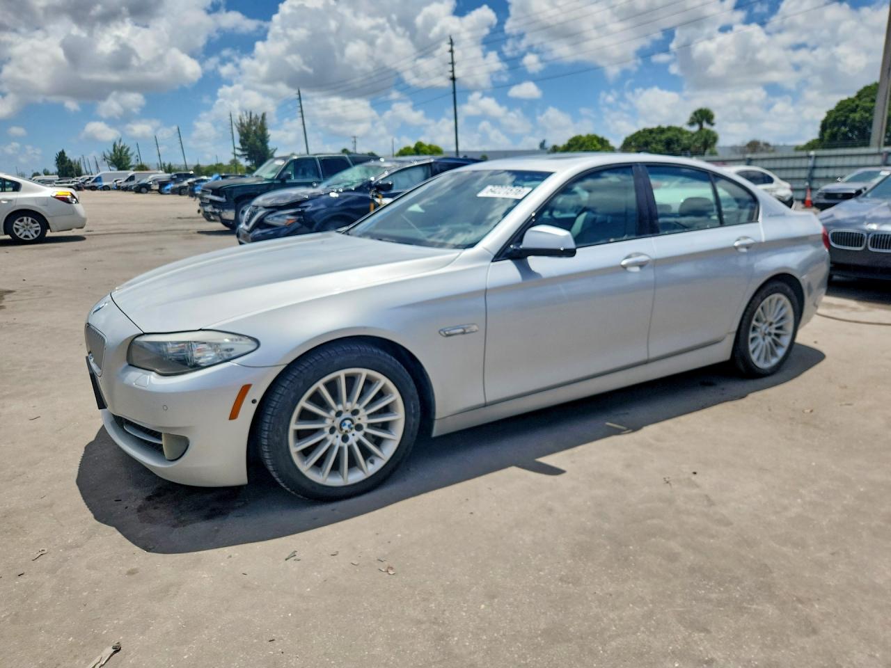 WBAFZ9C59DD090899 · 2013 BMW 535