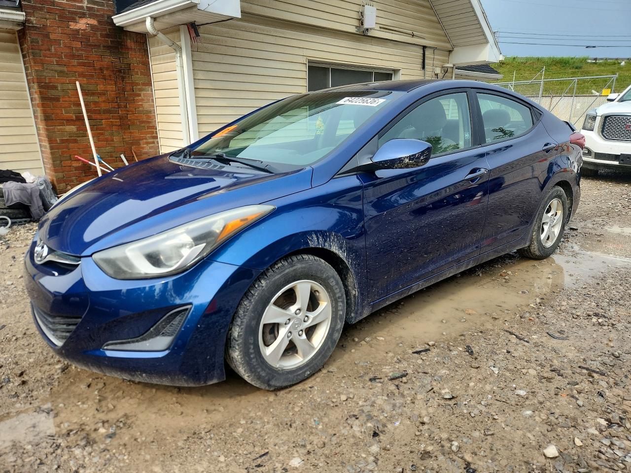 5NPDH4AE8FH605634 · 2015 HYUNDAI ELANTRA