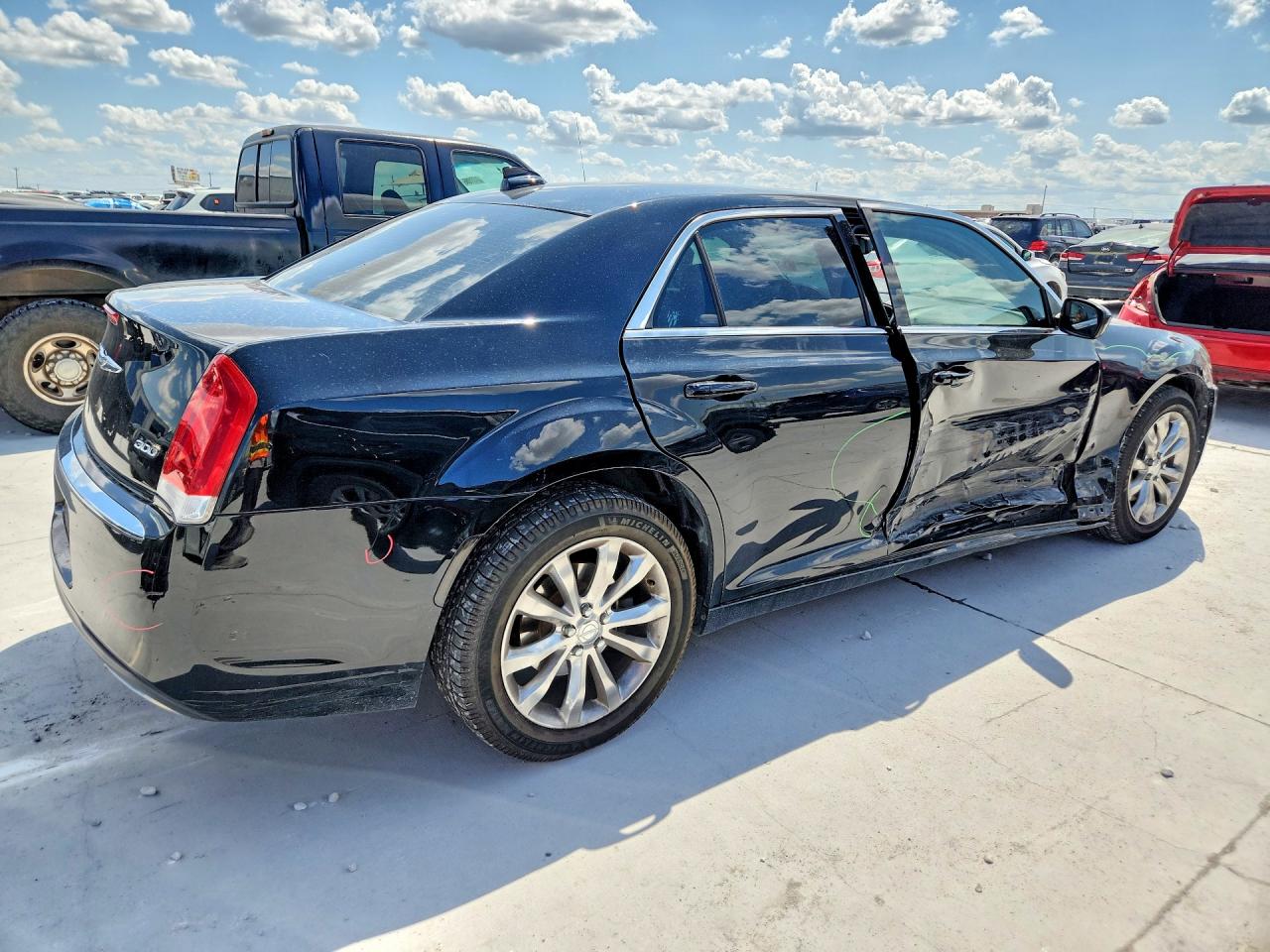 2C3CCARG3FH876399 · 2015 CHRYSLER 300 · 3/12