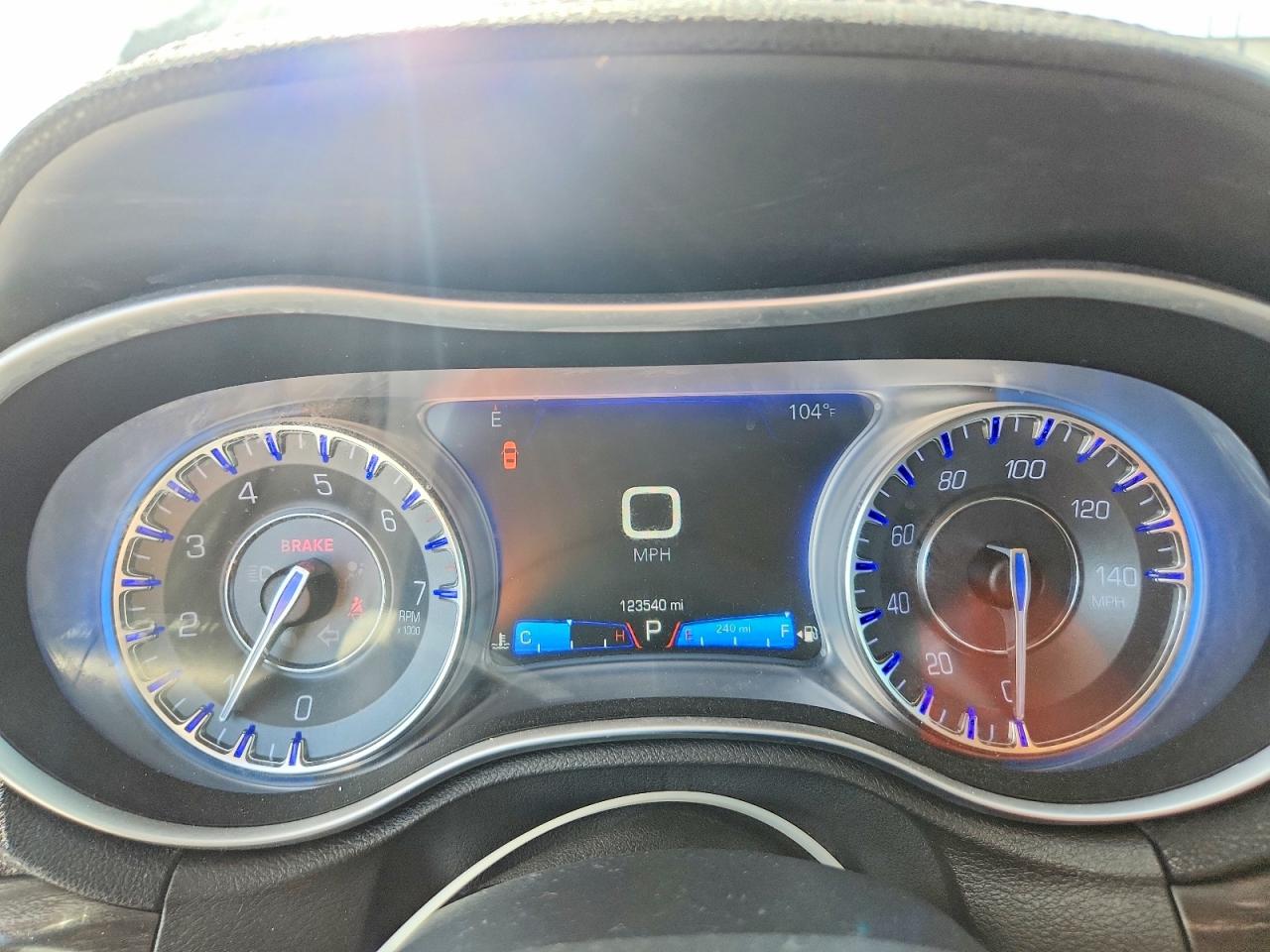 2C3CCARG3FH876399 · 2015 CHRYSLER 300 · 9/12