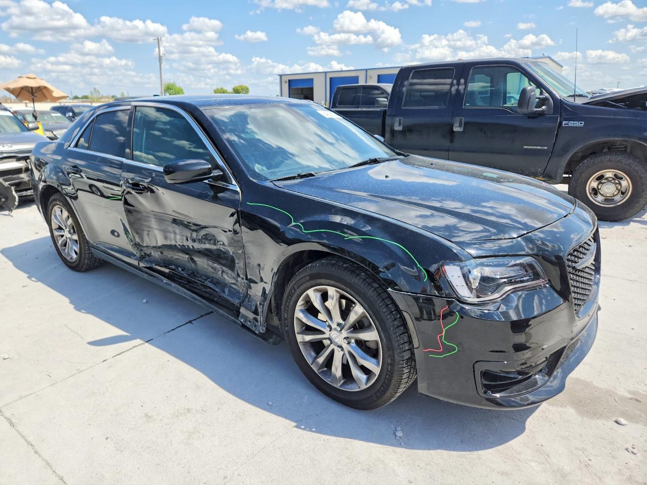 2C3CCARG3FH876399 · 2015 CHRYSLER 300 · 4/12