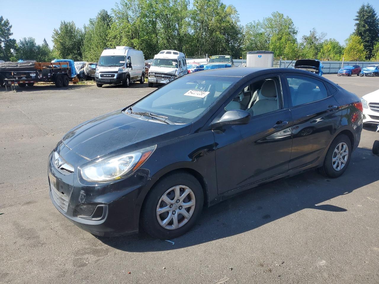 KMHCT4AE1DU462289 · 2013 HYUNDAI ACCENT