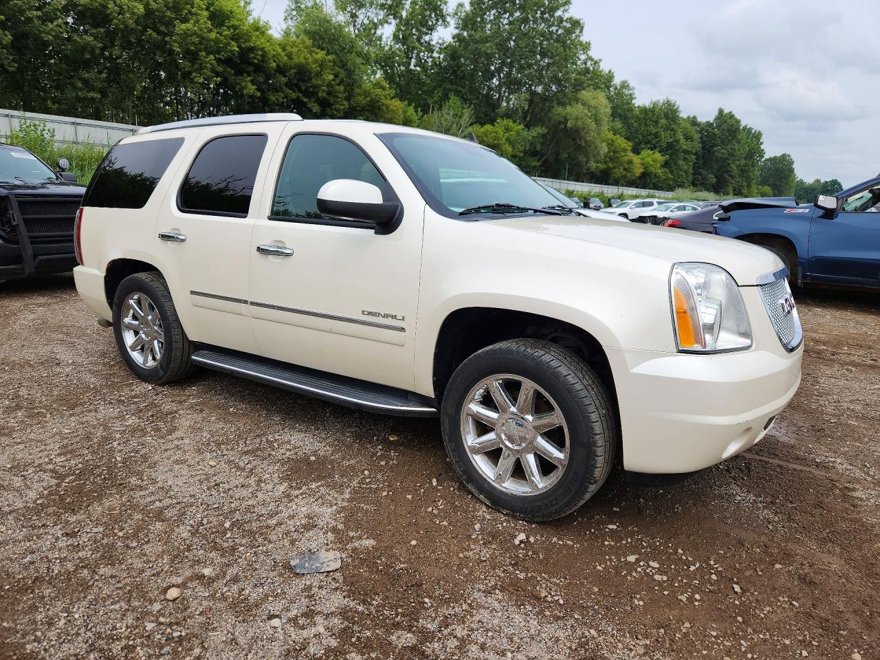 1GKS2EEF1DR341975 · 2013 GMC YUKON · 4/13