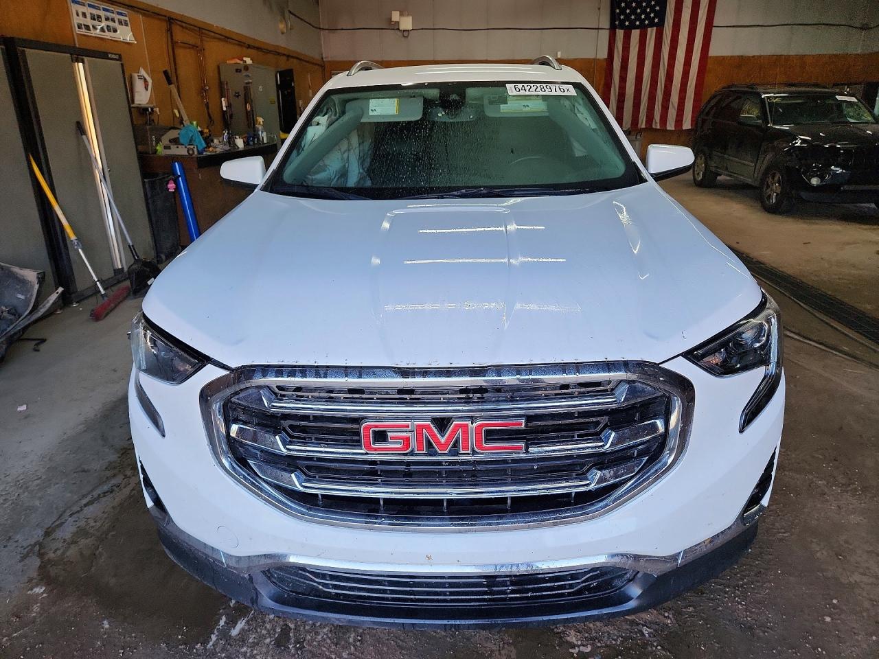 3GKALVEV2LL211922 · 2020 GMC TERRAIN · 5/13