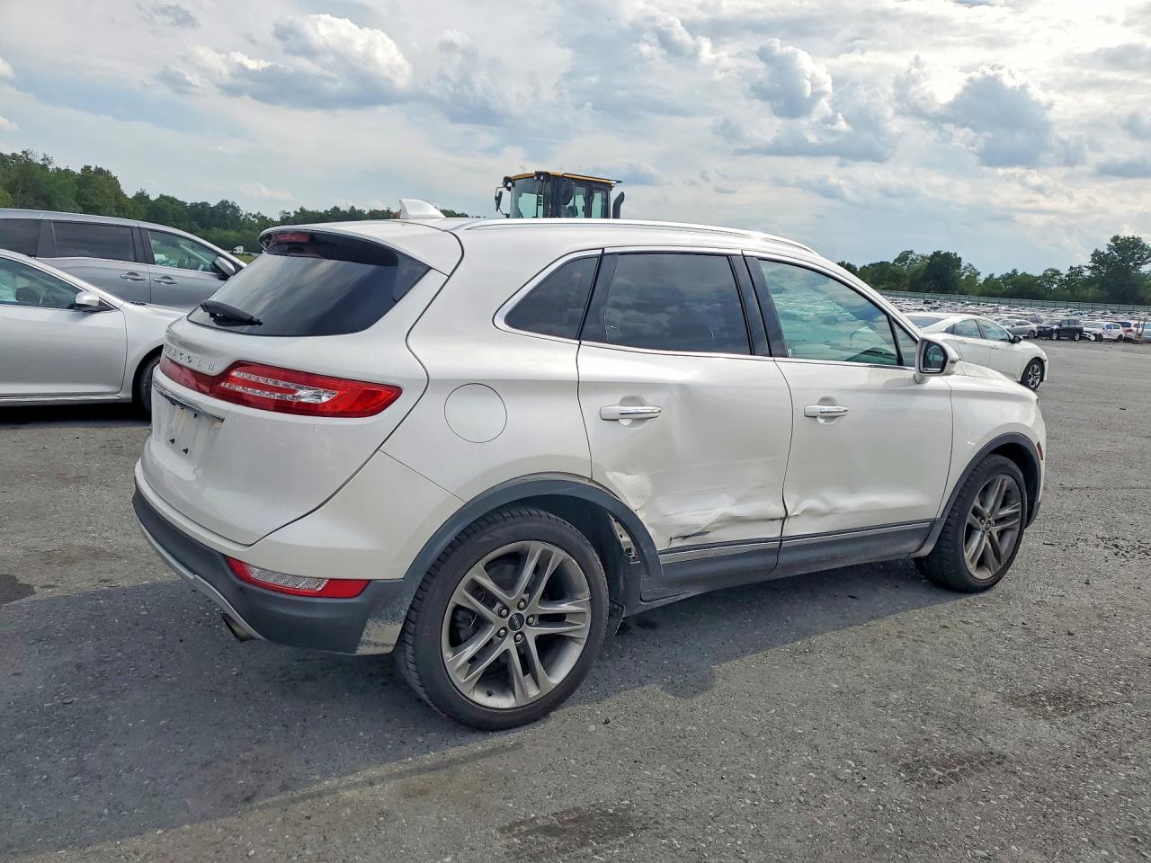 5LMCJ3D91KUL12952 · 2019 LINCOLN MKC · 3/13