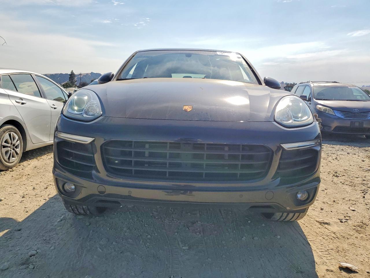 WP1AE2A27GLA62942 · 2016 PORSCHE CAYENNE · 5/14