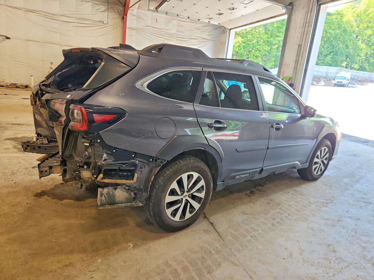 4S4BTADC0S3246554 · 2025 SUBARU OUTBACK · 3/13