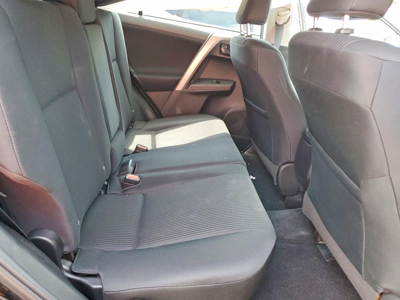 2T3BFREV2JW761092 · 2018 TOYOTA RAV4 · 11/13