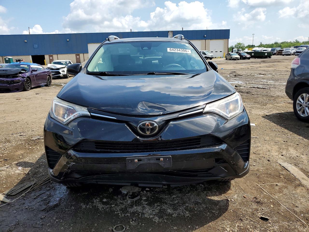 2T3BFREV2JW761092 · 2018 TOYOTA RAV4 · 5/13