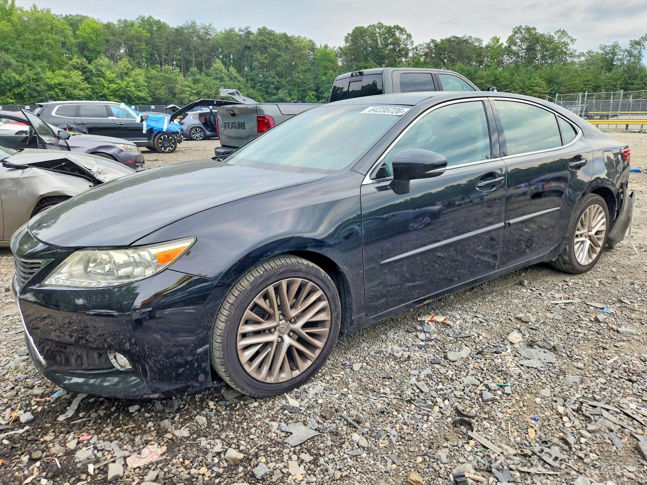 JTHBK1GG1E2113154 · 2014 LEXUS ES