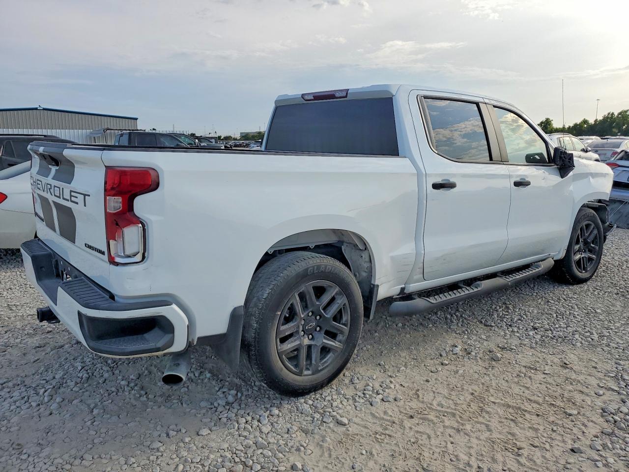 1GCPWBEK1NZ135736 · 2022 CHEVROLET SILVERADO LTD · 3/13