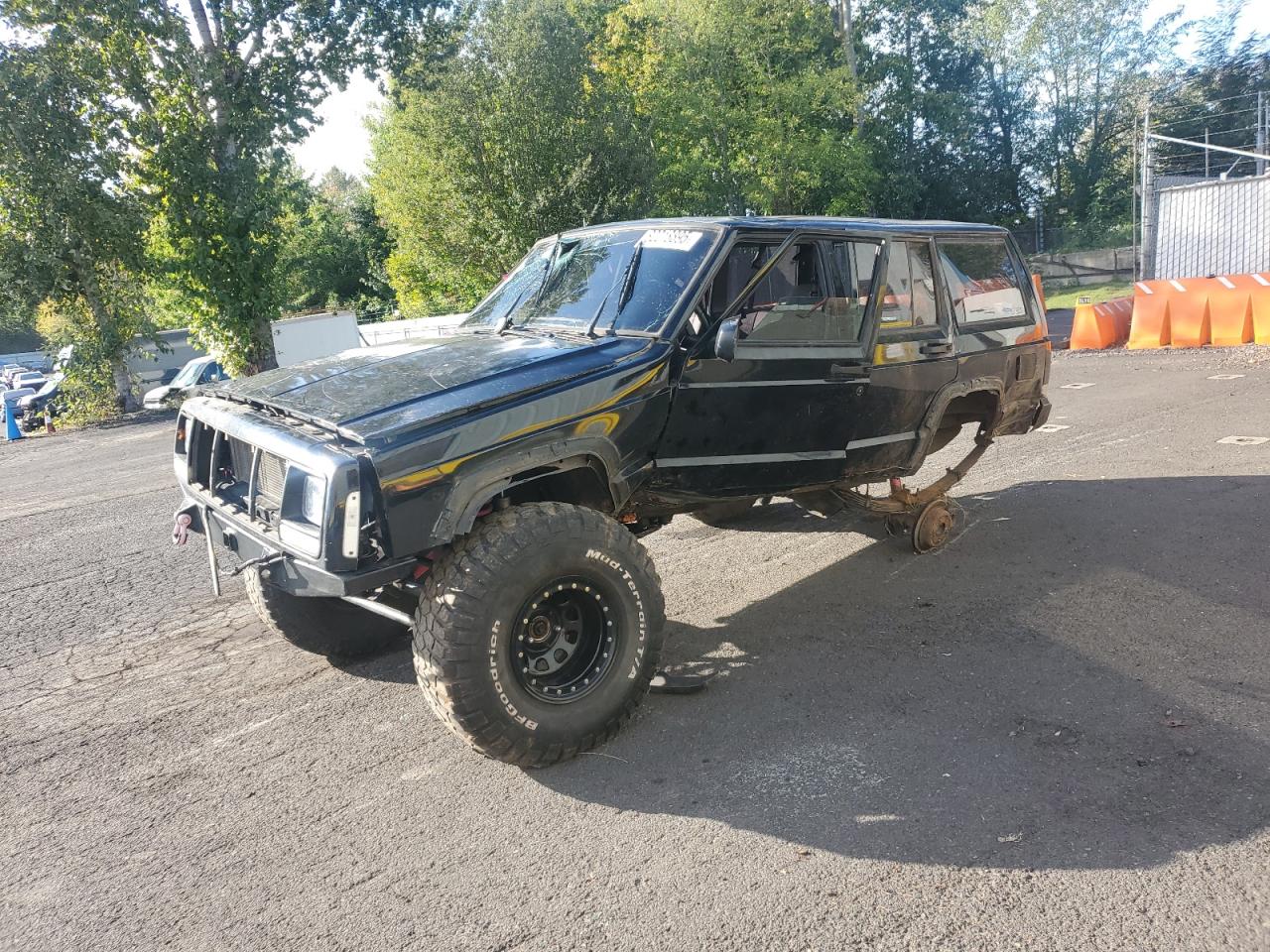 1J4FT28P3XL595475 · 1999 JEEP CHEROKEE
