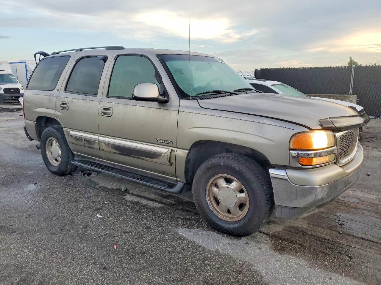 1GKEC13Z43J148880 · 2003 GMC YUKON · 4/13