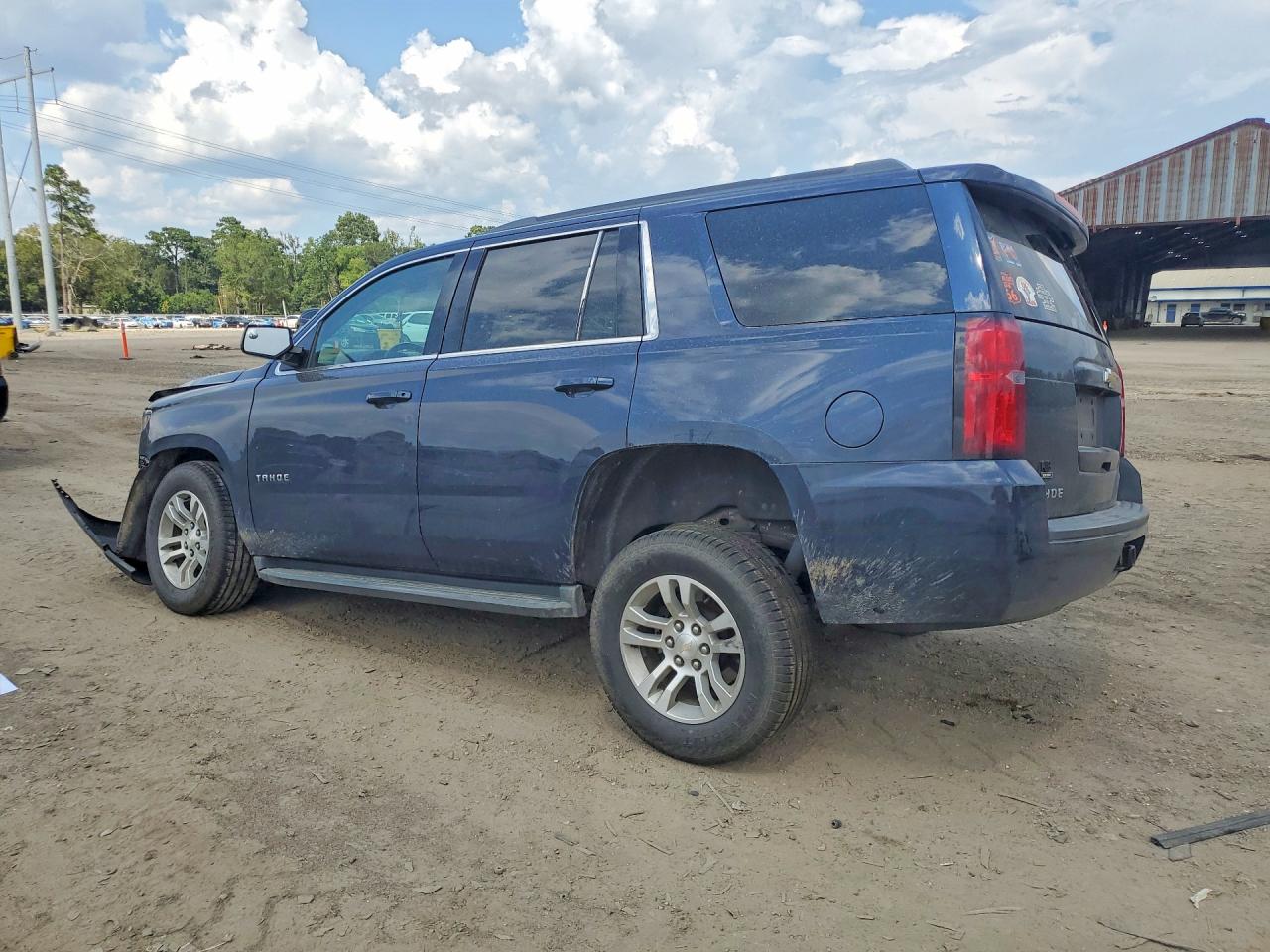 1GNSCAKC2HR390773 · 2017 CHEVROLET TAHOE · 2/13