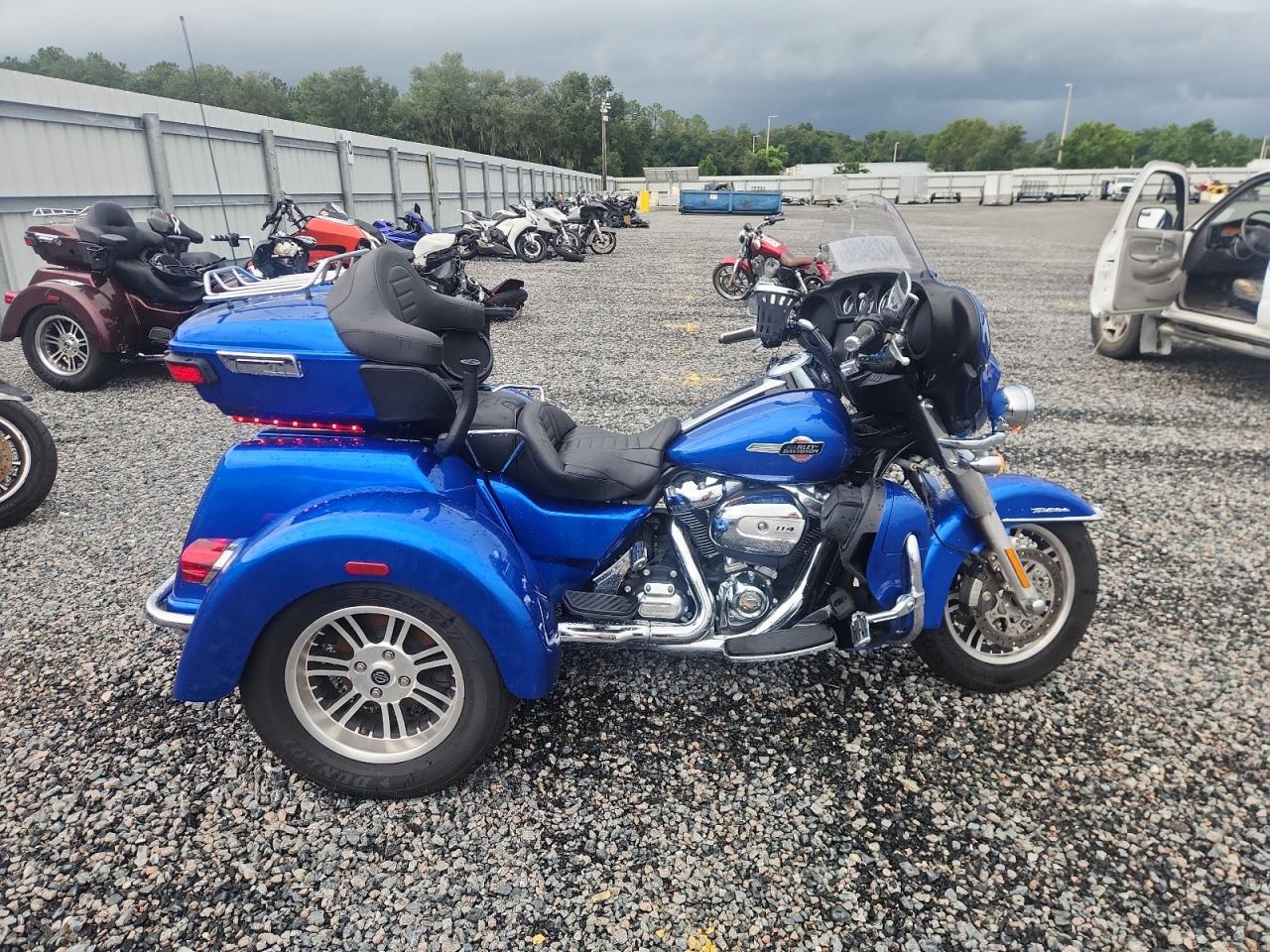 1HD1MAF17RB857964 · 2024 HARLEY-DAVIDSON FLHTCUTG