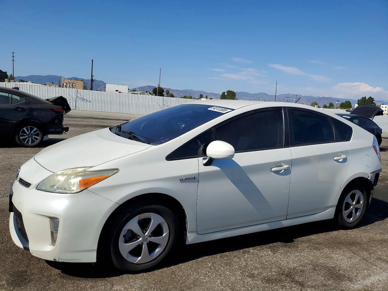 JTDKN3DU2F1889878 · 2015 TOYOTA PRIUS