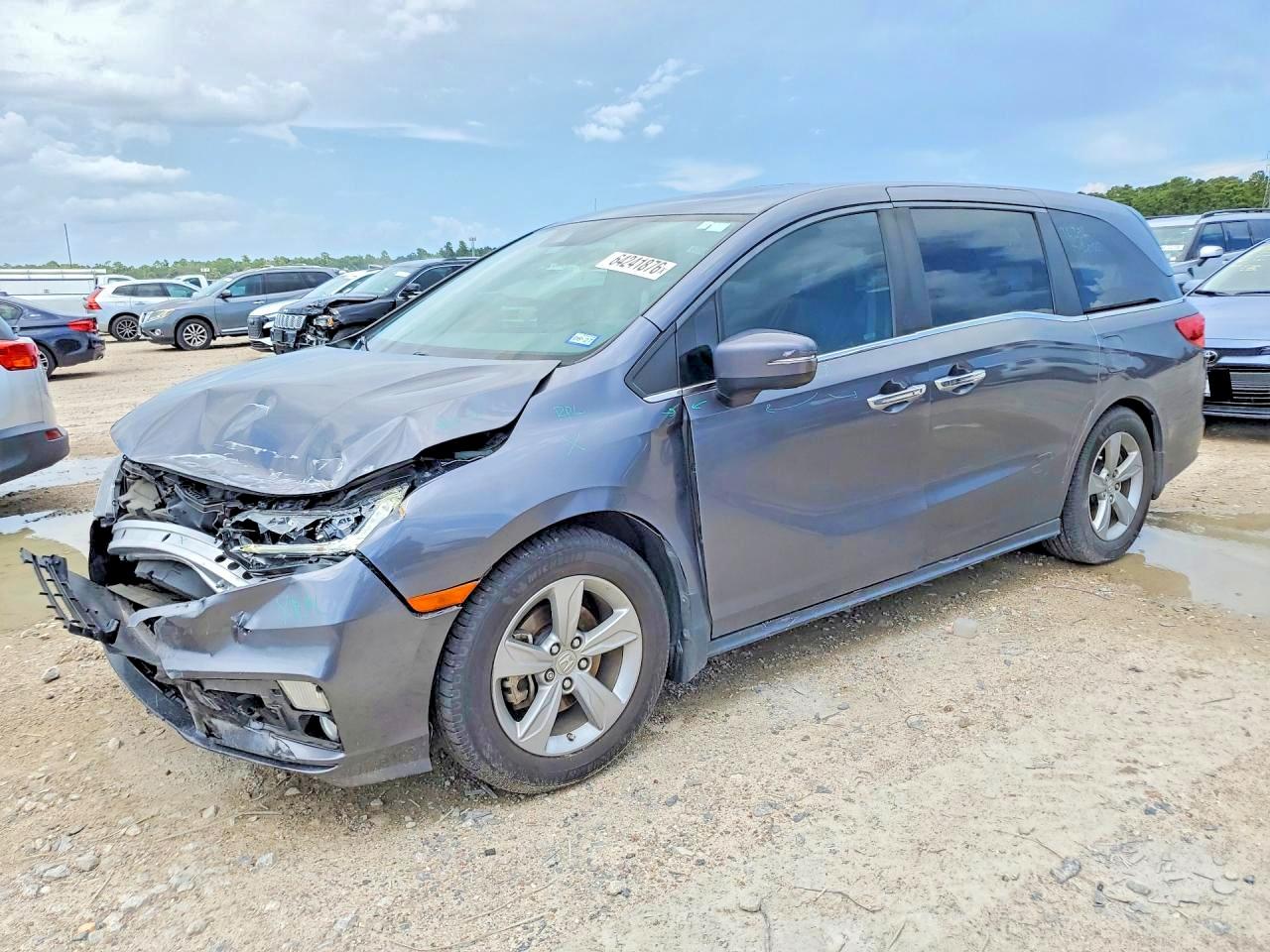 5FNRL6H71JB013975 · 2018 HONDA ODYSSEY