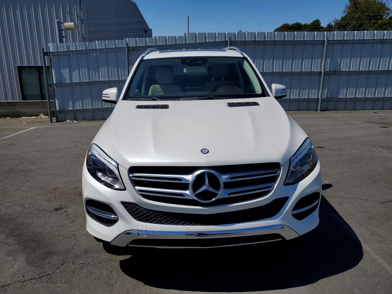 4JGDA5HB0HA877252 · 2017 MERCEDES-BENZ GLE · 5/12